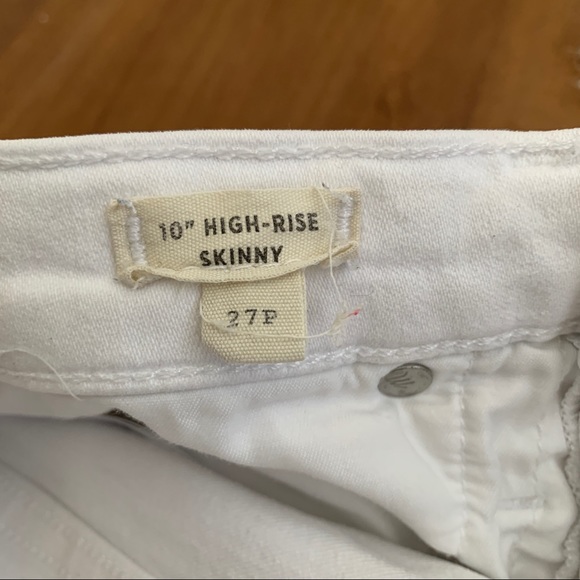 ❌SOLD❌ Madewell || White Button-Up Skinny Jeans - Picture 3 of 5